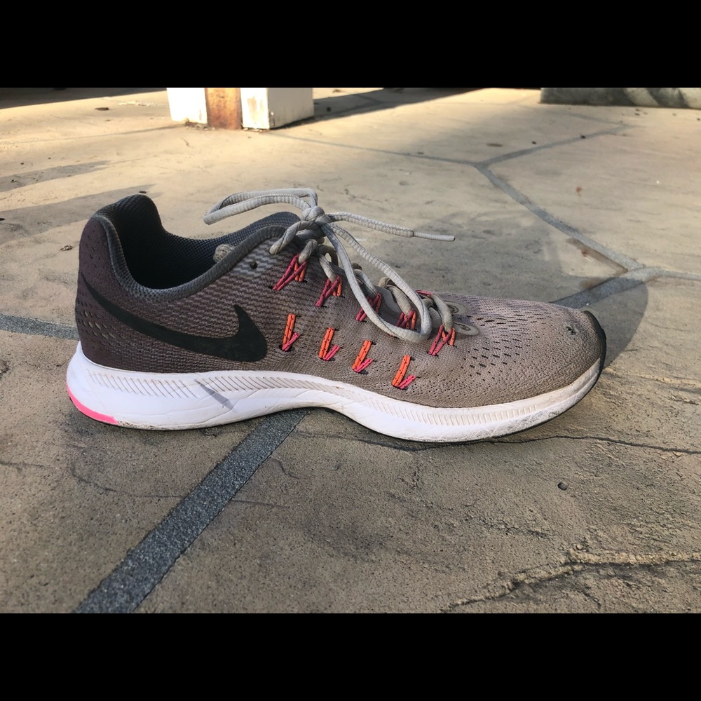 Gray Nike Pegasus Shoes